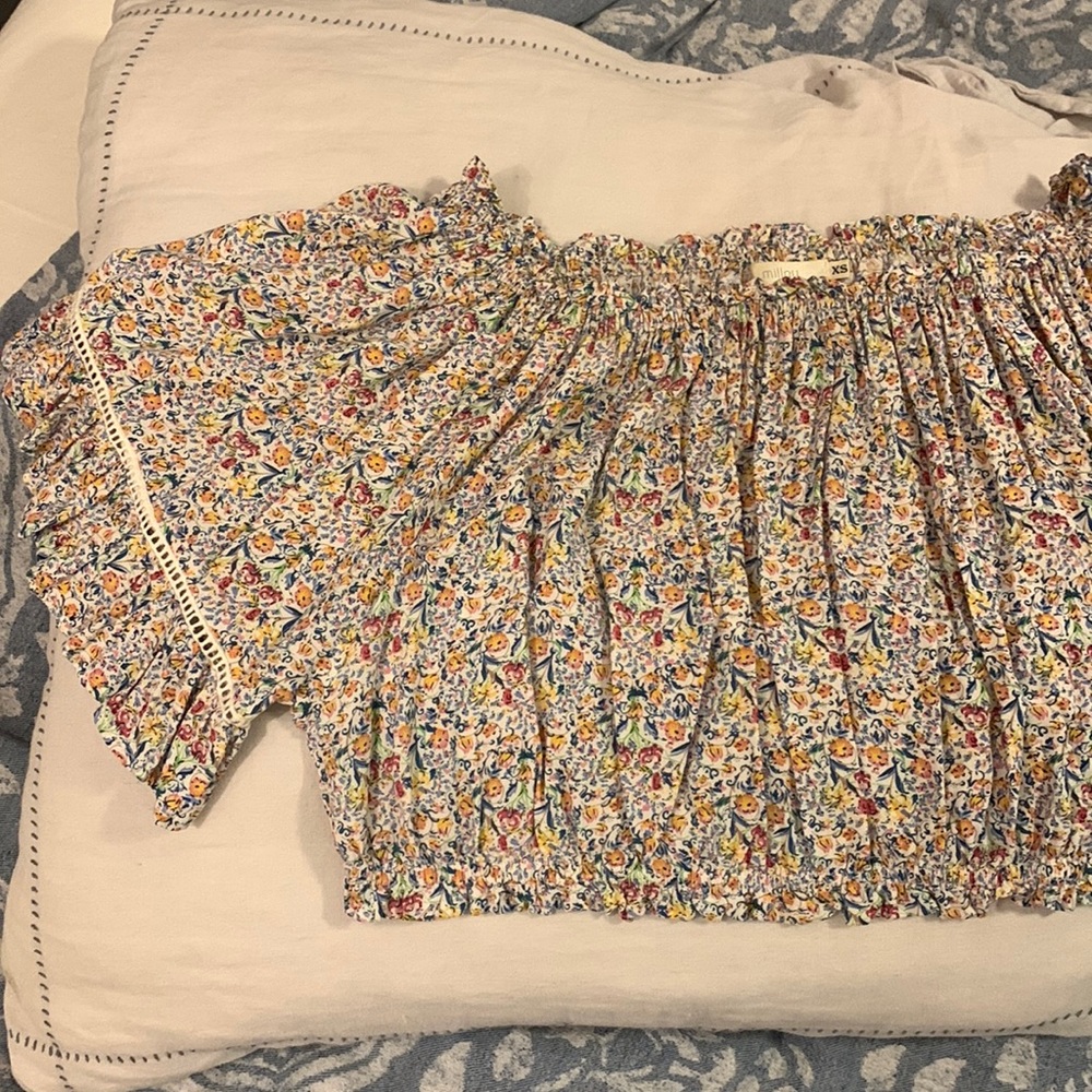 LF off the shoulder crop top